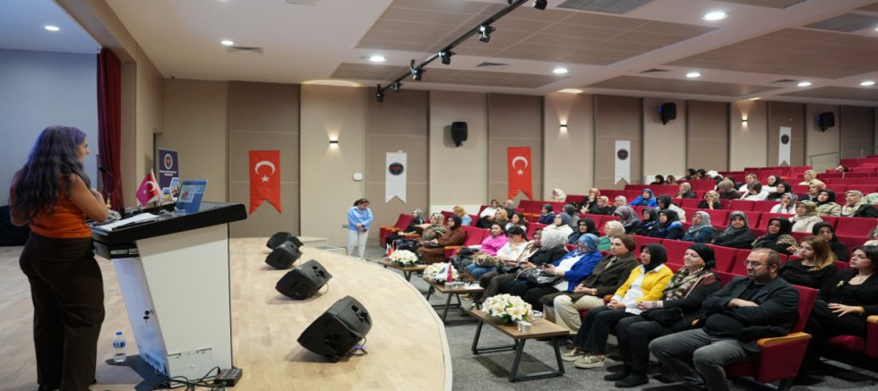 KADIN ÜRETİCİLER BÜYÜKŞEHİR’İN DESTEKLERİYLE KENDİLERİNİ GELİŞTİRİYOR