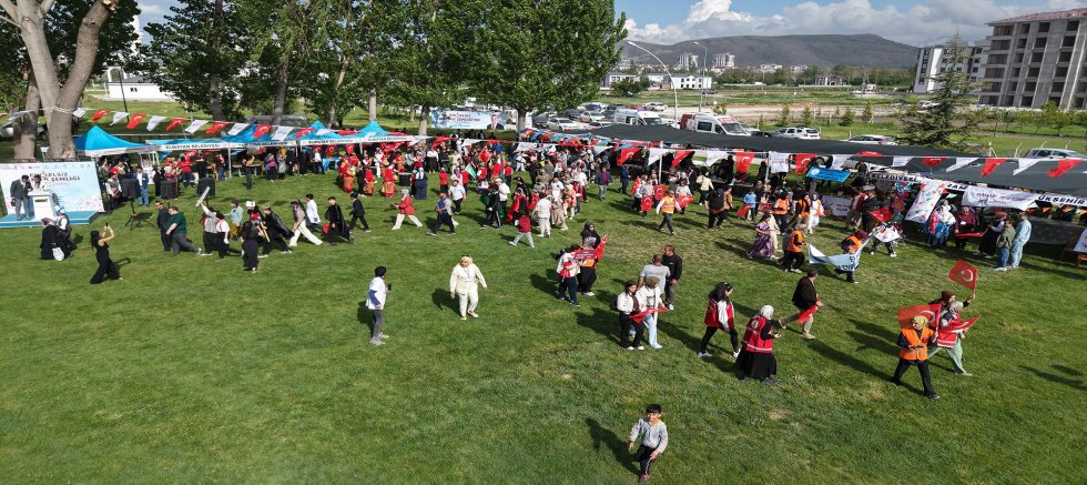 KAHRAMANMARAŞ BÜYÜKŞEHİR’DEN ELBİSTAN’DA “ENGELSİZ BAHAR ŞENLİĞİ” COŞKUSU