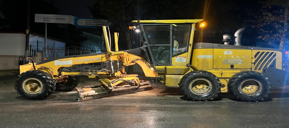 KAHRAMANMARAŞ BÜYÜKŞEHİR’DEN TÜM BİRİMLERİYLE ŞİDDETLİ YAĞIŞA KARŞI SEFERBERLİK