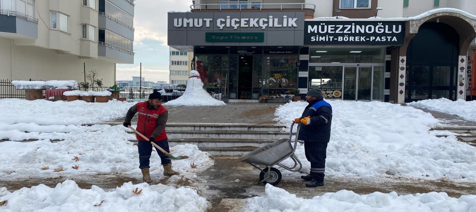 KAHRAMANMARAŞ BÜYÜKŞEHİR’DEN YAYA GÜVENLİĞİ İÇİN KESİNTİSİZ MESAİ