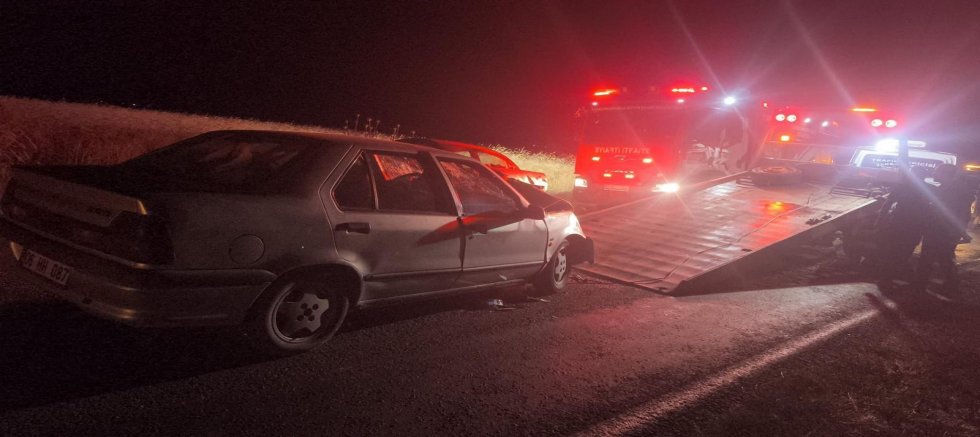 -KAHRAMANMARAŞ-DARENDE YOLUNDA FECİ KAZA: 2’Sİ ÇOCUK 5 YARALI