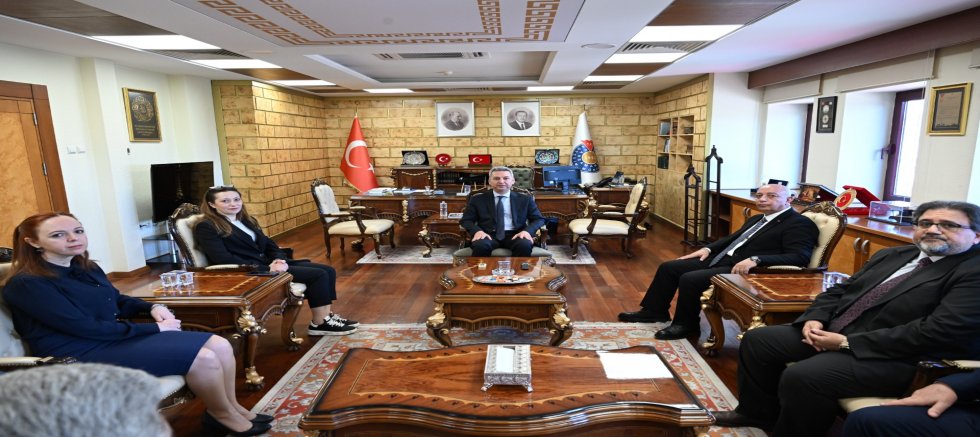 KAHRAMANMARAŞ İSTİKLAL ÜNİVERSİTESİ YÖNETİMİNDEN REKTÖR OKUMUŞ’A ZİYARET