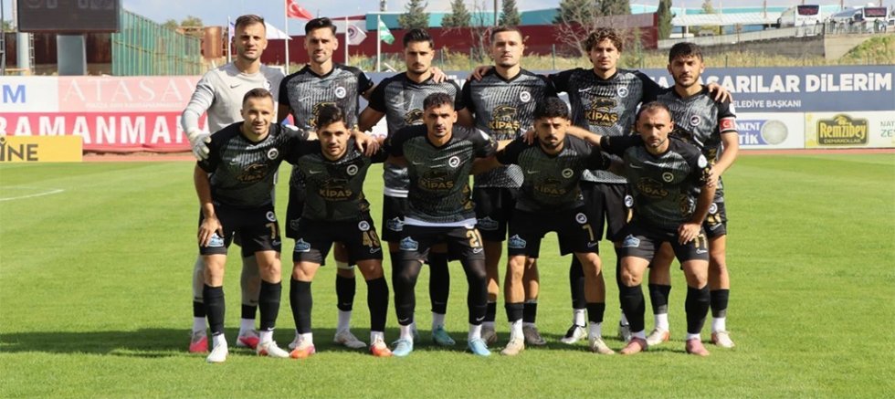 KAHRAMANMARAŞ İSTİKLALSPOR’DAN GOL ŞOV! SERİKSPOR’U 4 GOLLE DEVİRDİ