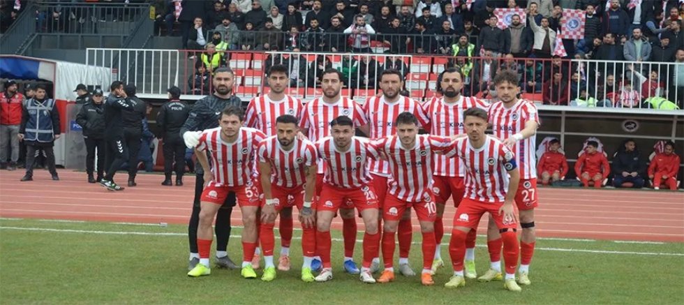 KAHRAMANMARAŞ İSTİKLALSPOR FETHİYESPOR’U 4-0 MAĞLUP ETTİ: