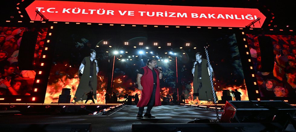  KAHRAMANMARAŞ KÜLTÜR YOLU FESTİVALİ KONSER MARATONUNA KIRAÇ'LA BAŞLADI