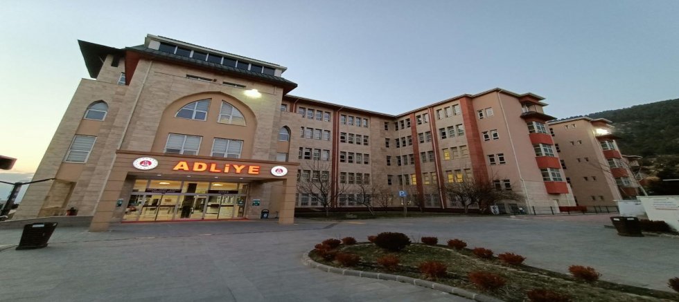 KAHRAMANMARAŞ MERKEZLİ SAHTE KRİPTO PARA DOLANDIRICILIĞI OPERASYONU: 5 TUTUKLAMA