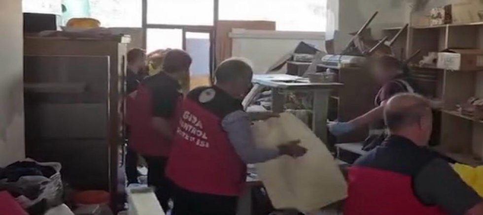 KAHRAMANMARAŞ’TA 42 BİN SAHTE PUL BİBER ETİKETİ ELE GEÇİRİLDİ