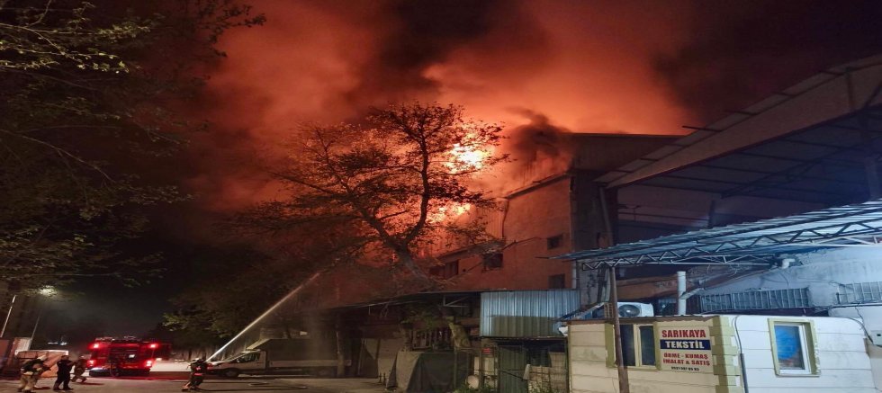KAHRAMANMARAŞ’TA AHŞAP ATÖLYESİNDE YANGIN