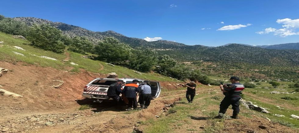 KAHRAMANMARAŞ’TA AYAĞI KIRILAN YAŞLI KADIN İÇİN EKİPLER SEFERBER OLDU