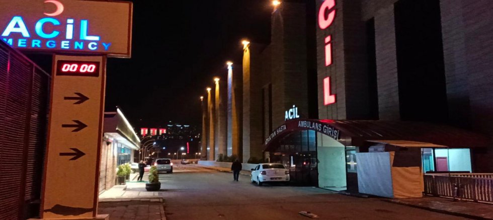 KAHRAMANMARAŞ’TA İKİ OTOMOBİL ÇARPIŞTI: 7 YARALI