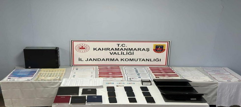 KAHRAMANMARAŞ'TA JANDARMA TEK TEK ENSELEDİ