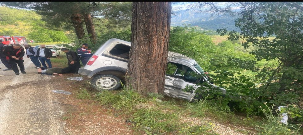 KAHRAMANMARAŞ'TA KAZA,: YARALILAR VAR