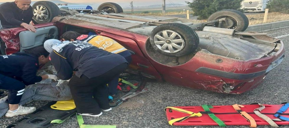 KAHRAMANMARAŞ’TA OTOMOBİL TAKLA ATTI SÜRÜCÜ YARALANDI