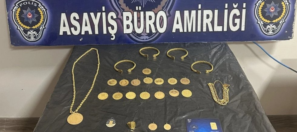 KAHRAMANMARAŞ’TA SAHTE POLİSLER YAKALANDI, 2 MİLYON TL’LİK ZİYNET EŞYASI KURTARILDI