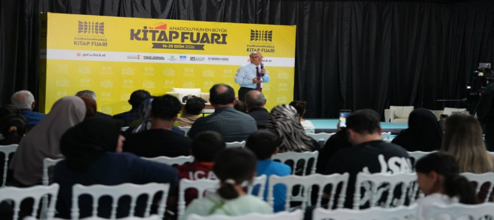 KİTAP FUARI’NDA HALİT ERTUĞRUL’DAN GENÇLERE VE AİLELERE HAYAT REHBERLİĞİ