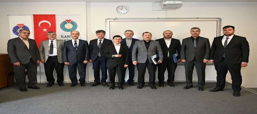KSÜ’DE “AİLE VE GENÇLİK ÇALIŞTAYI” BAŞLADI