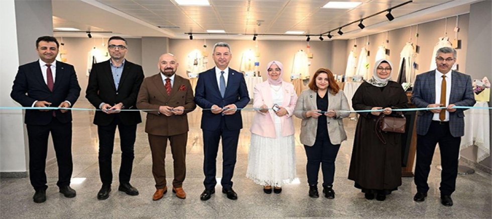 KSÜ’DE “ANNEMİN DUASI” SERGİSİ SANATSEVERLERLE BULUŞTU