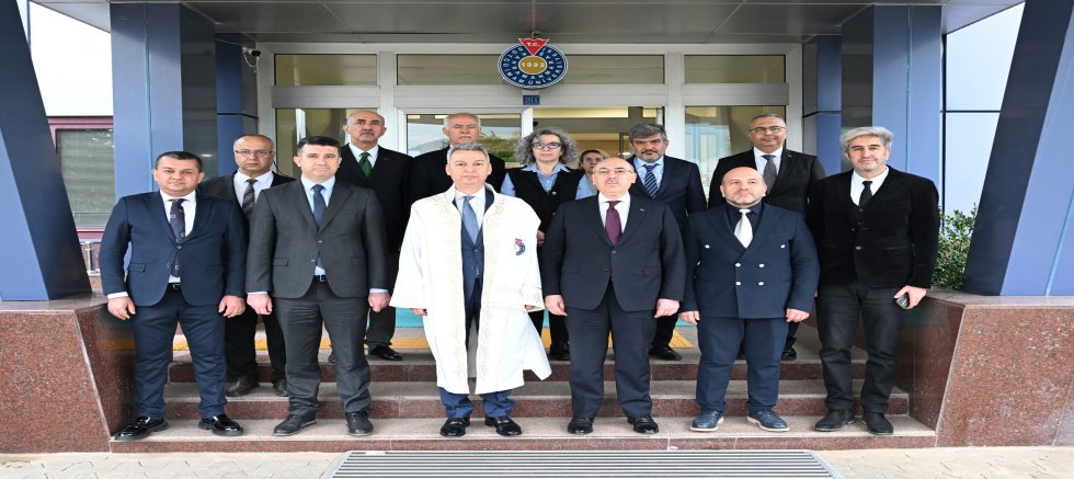 KSÜ’DE REKTÖRLÜK DEVİR TESLİM TÖRENİ GERÇEKLEŞTİRİLDİ