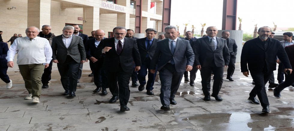 MAHİR ÜNAL’DAN KSÜ TIP FAKÜLTESİ HASTANESİ’NE ZİYARET