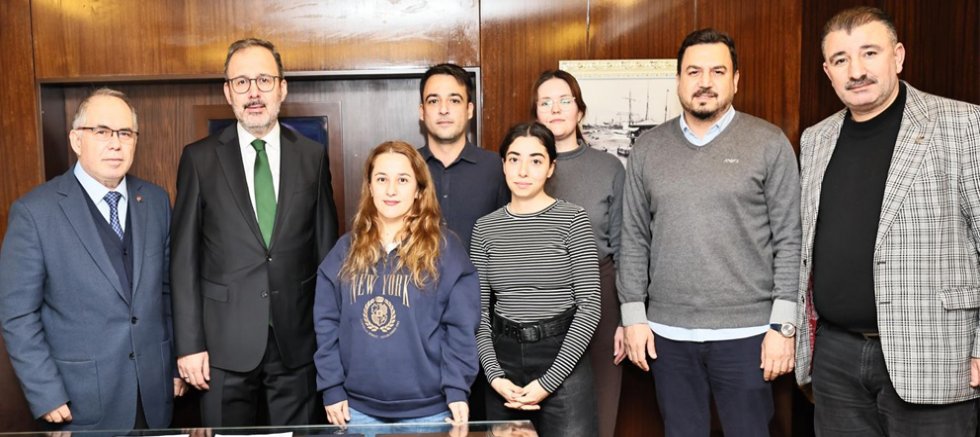 MEHMET KASAPOĞLU, GAZETECİLER, TOPLUMUN GÖREN GÖZÜ, İŞİTEN KULAĞIDIR