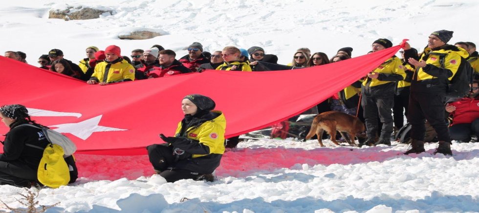 MUHSİN YAZICIOĞLU KEŞ DAĞI’NDA ANILDI