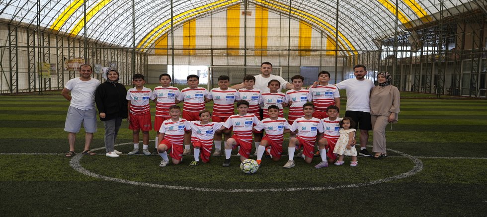 NAMIK KEMALLİ ÇOCUKLAR İSTEDİ, BAŞKAN GÖRGEL YERİNE GETİRDİ