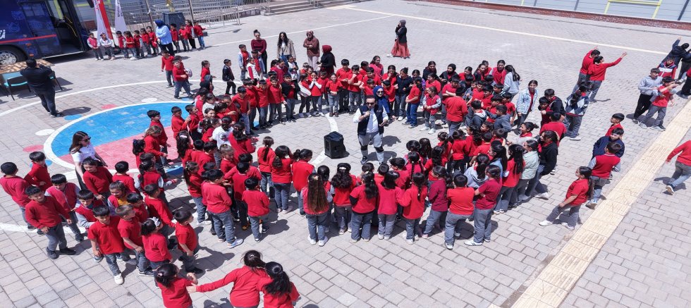 NURHAKLI ÇOCUKLAR BÜYÜKŞEHİR’İN ETKİNLİKLERİYLE DOLU DOLU BİR GÜN GEÇİRDİ