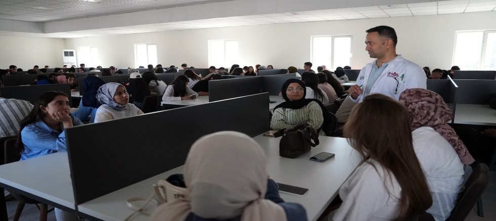 PUSULA MARAŞ EĞİTİM MERKEZİ’NDE İLK DERS ZİLİ ÇALDI