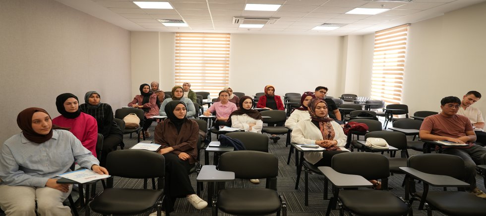 PUSULA MARAŞ YAZ AKADEMİLERİ KAPILARINI AÇTI