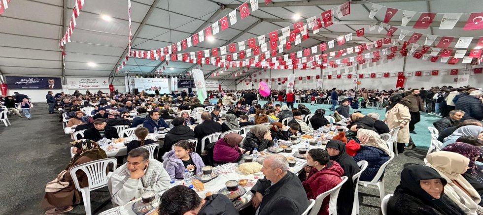 RAMAZAN SOKAĞI’NDA AKŞAMLAR BİR BAŞKA GÜZEL