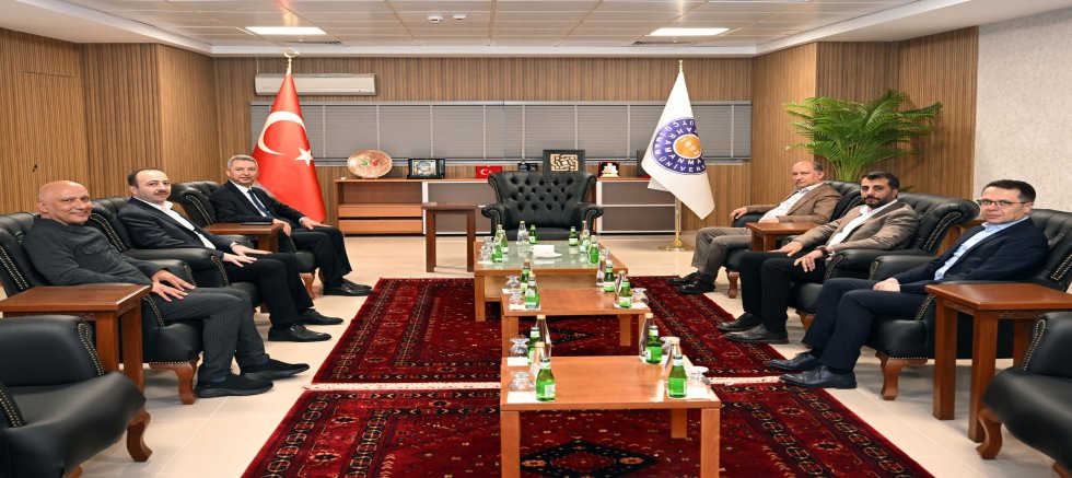 REKTÖR OKUMUŞ’A HAYIRLI OLSUN ZİYARETİ