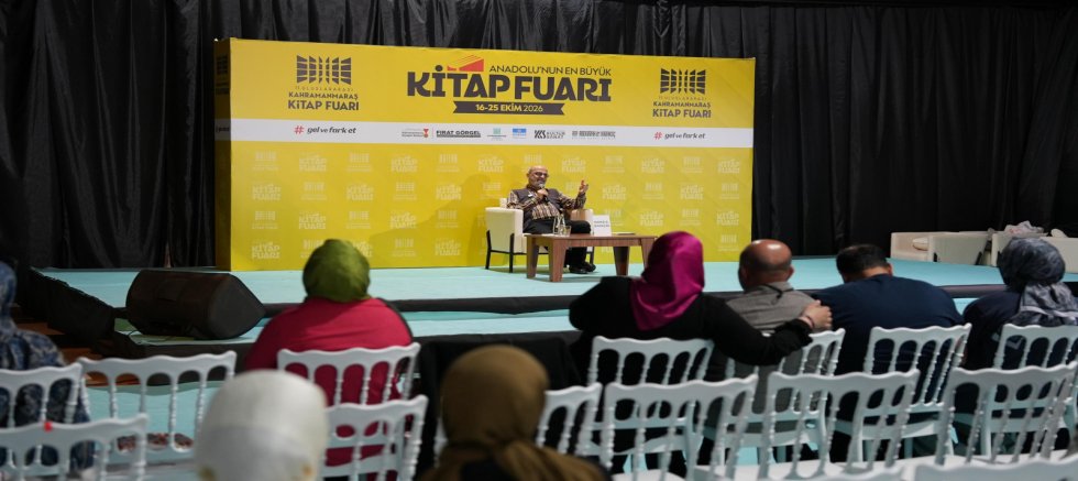 SAVAŞ BARKÇİN, KİTAP FUARI’NDA OKURLARINA SESLENDİ