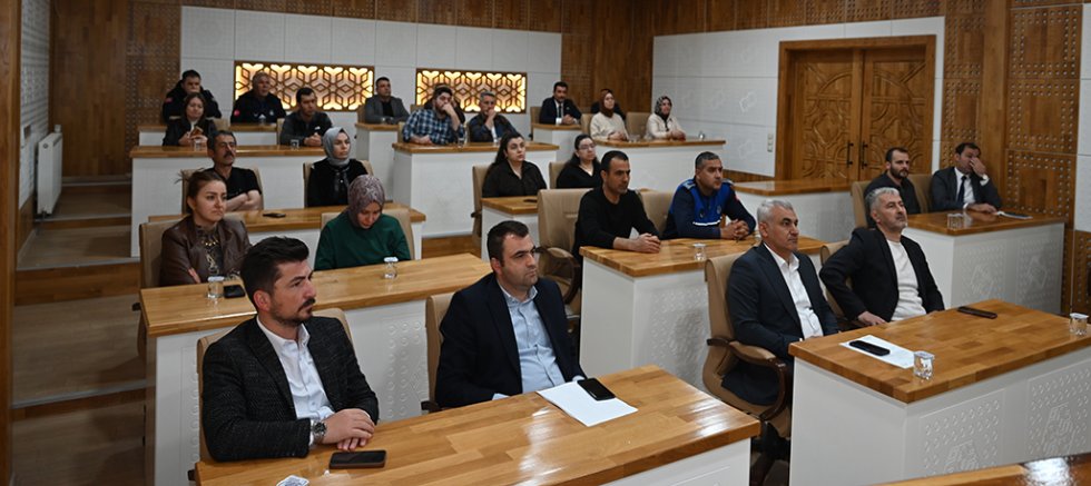 TÜRKOĞLU BELEDİYESİNDEN DEV ETKİNLİK; AİLEDE ÇOCUKLAR NASIL YETİŞTİRİLMELİ?
