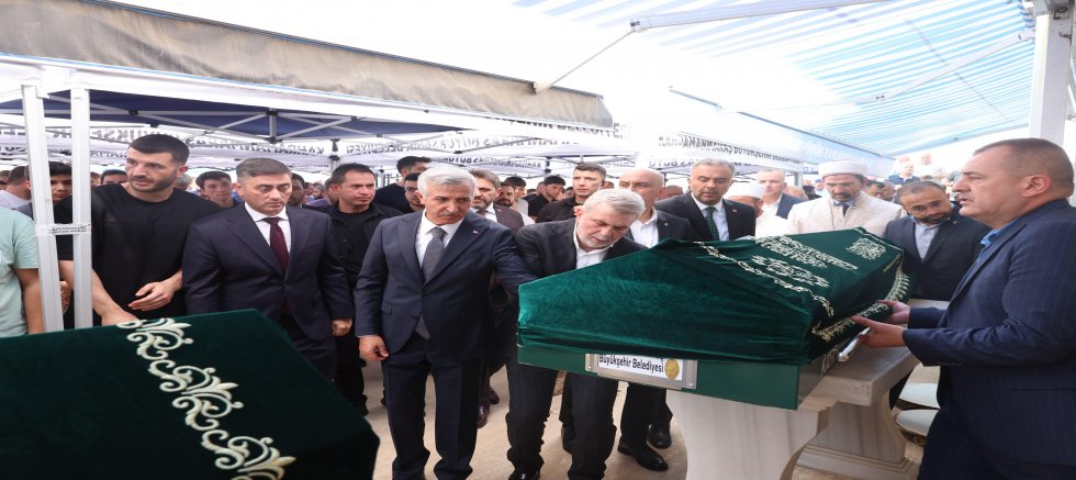 YANGINDA HAYATINI KAYBEDEN VATANDAŞLAR SON YOLCULUĞUNA UĞURLANDI