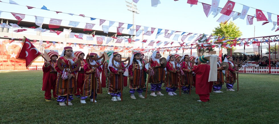 YAZ SPOR OKULLARI COŞKULU TÖRENLE KAPILARINI AÇTI