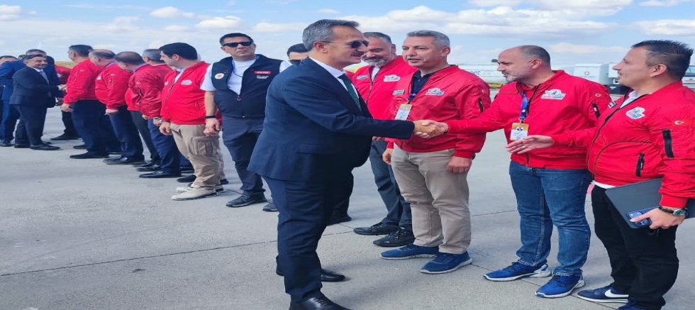 YÖK BAŞKANI PROF. DR. EROL ÖZVAR’DAN ÜNİVERSİTEMİZ STANDINA ZİYARET