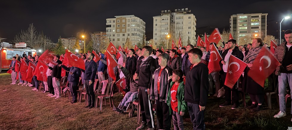 MİLLİ HEYECAN DEV EKRANDA YAŞANDI; DÜNYA KUPASI BİLETİ COŞKUYLA KUTLANDI