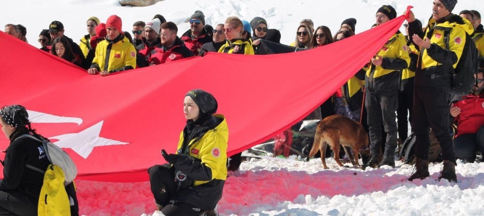 MUHSİN YAZICIOĞLU KEŞ DAĞI’NDA ANILDI