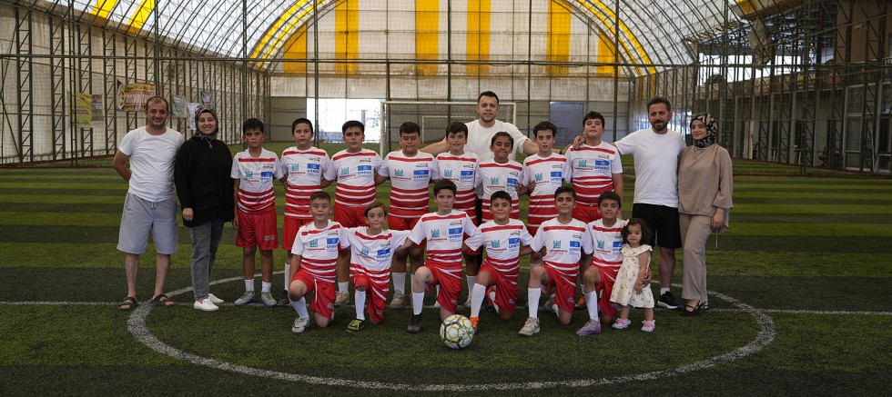 NAMIK KEMALLİ ÇOCUKLAR İSTEDİ, BAŞKAN GÖRGEL YERİNE GETİRDİ