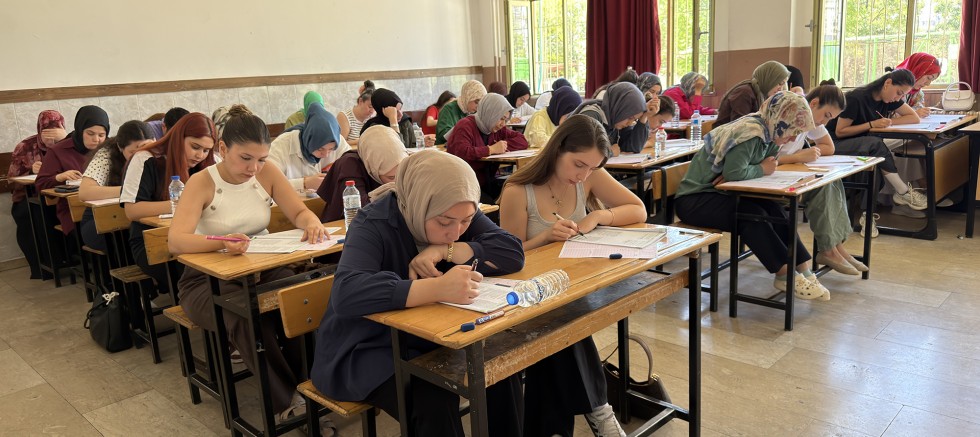 PUSULA MARAŞ’IN KPSS DENEME SINAVLARININ BEŞİNCİSİ YOĞUN KATILIMLA GERÇEKLEŞTİRİLDİ