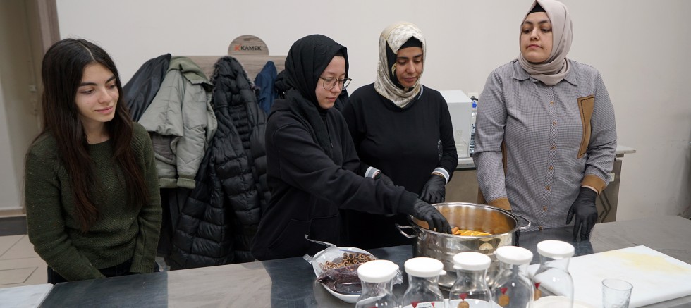 PUSULA MARAŞ’TAN RAMAZAN’A ÖZEL GELENEKSEL LEZZET ATÖLYESİ
