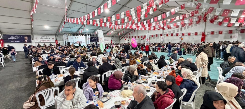 RAMAZAN SOKAĞI’NDA AKŞAMLAR BİR BAŞKA GÜZEL
