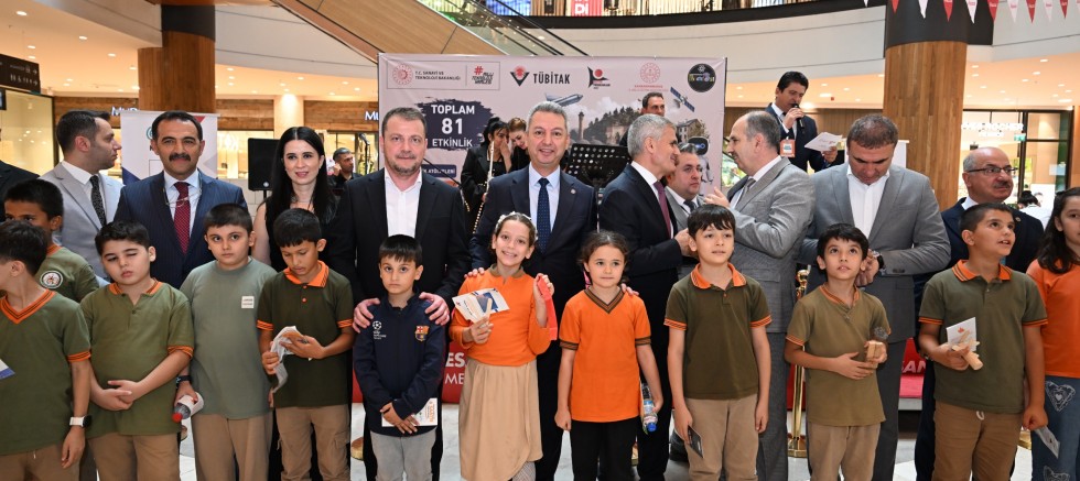 REKTÖR OKUMUŞ, BİLİMFEST’TE ÖĞRENCİLERLE BULUŞTU