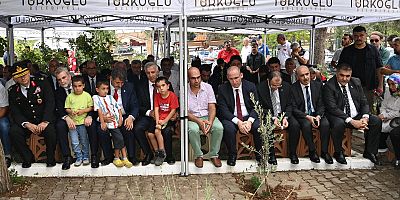 15 TEMMUZ ŞEHİDİ NİYAZİ ERGÜVEN KABRİ BAŞINDA DUALARLA ANILDI
