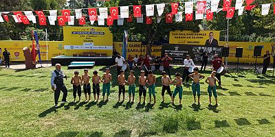 26 YILLIK HASRET SONA ERDİ; GELENEKSEL AĞUSTOS FUARI GÜREŞLERİ BAŞLADI