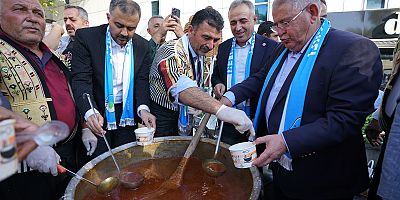 Büyükşehir Belediyesinin destekleriyle bu yıl 3’üncüsü düzenlenen Bertiz Masere Günleri’nin açılış programı gerçekleştirildi. Atatürk Meydanı’nda düzenlenen festivalde