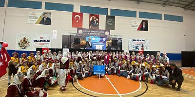 AFŞİN ATATÜRK ORTAOKULU HALK OYUNLARI EKİBİ TÜRKİYE FİNALİNE YÜKSELDİ