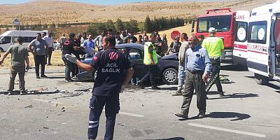 Kahramanmaraş’ın Afşin ilçesinde yaşanan zincirleme trafik kazasında 1 kişi öldü