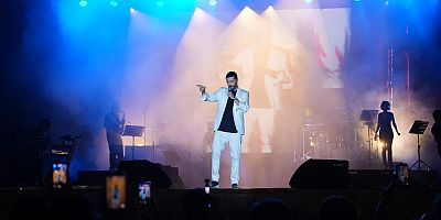 AĞUSTOS FUARI, BURAK KUT KONSERİYLE RENKLENDİ