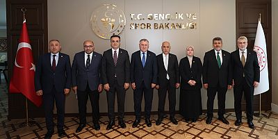   AK PARTİ KAHRAMANMARAŞ HEYETİ GENÇLİK VE SPOR BAKANI BAK İLE BİR ARAYA GELDİ